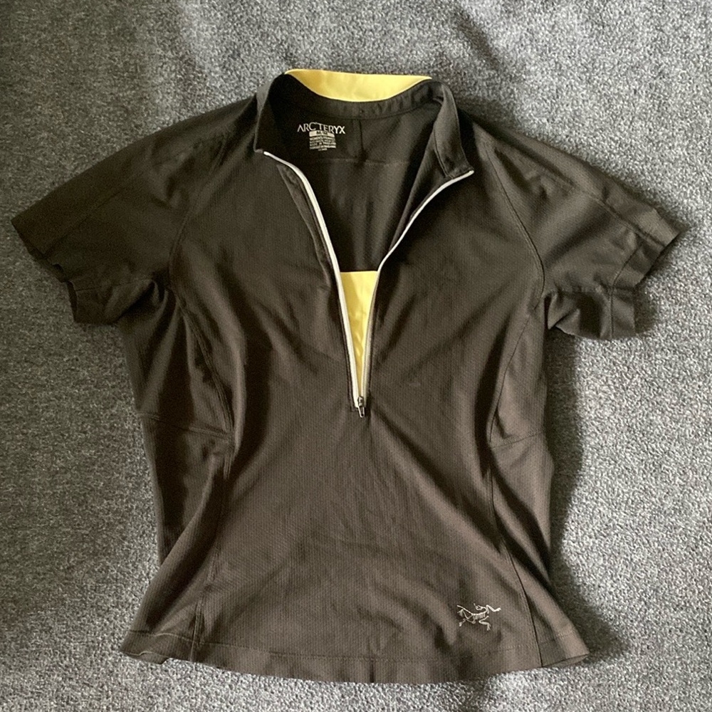 Arc'teryx Short Sleeve Lightweight 1/2 Zip Cycling T-Shirt